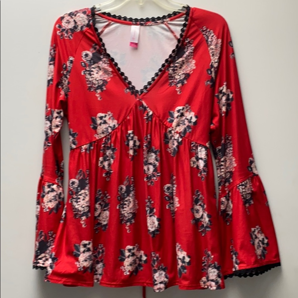 Pretty Bell Sleeve Top